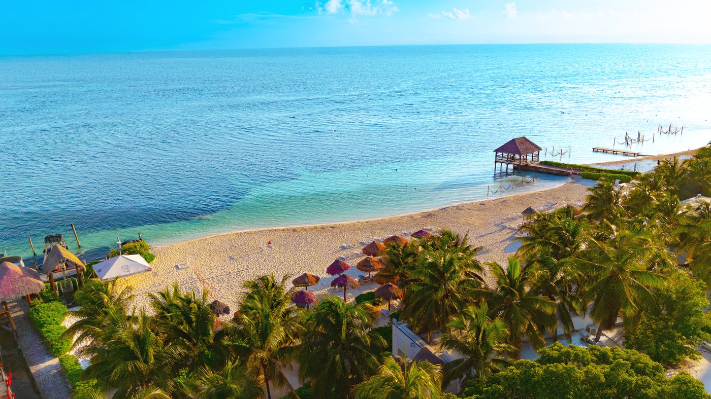 Panoramic aerial view of a wooden pier at the hotel Grand Oasis Palm.