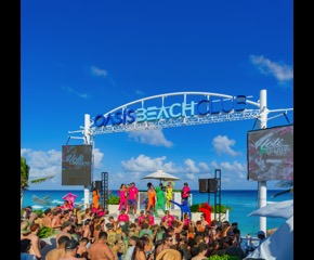 Immersive Oceanfront Experience