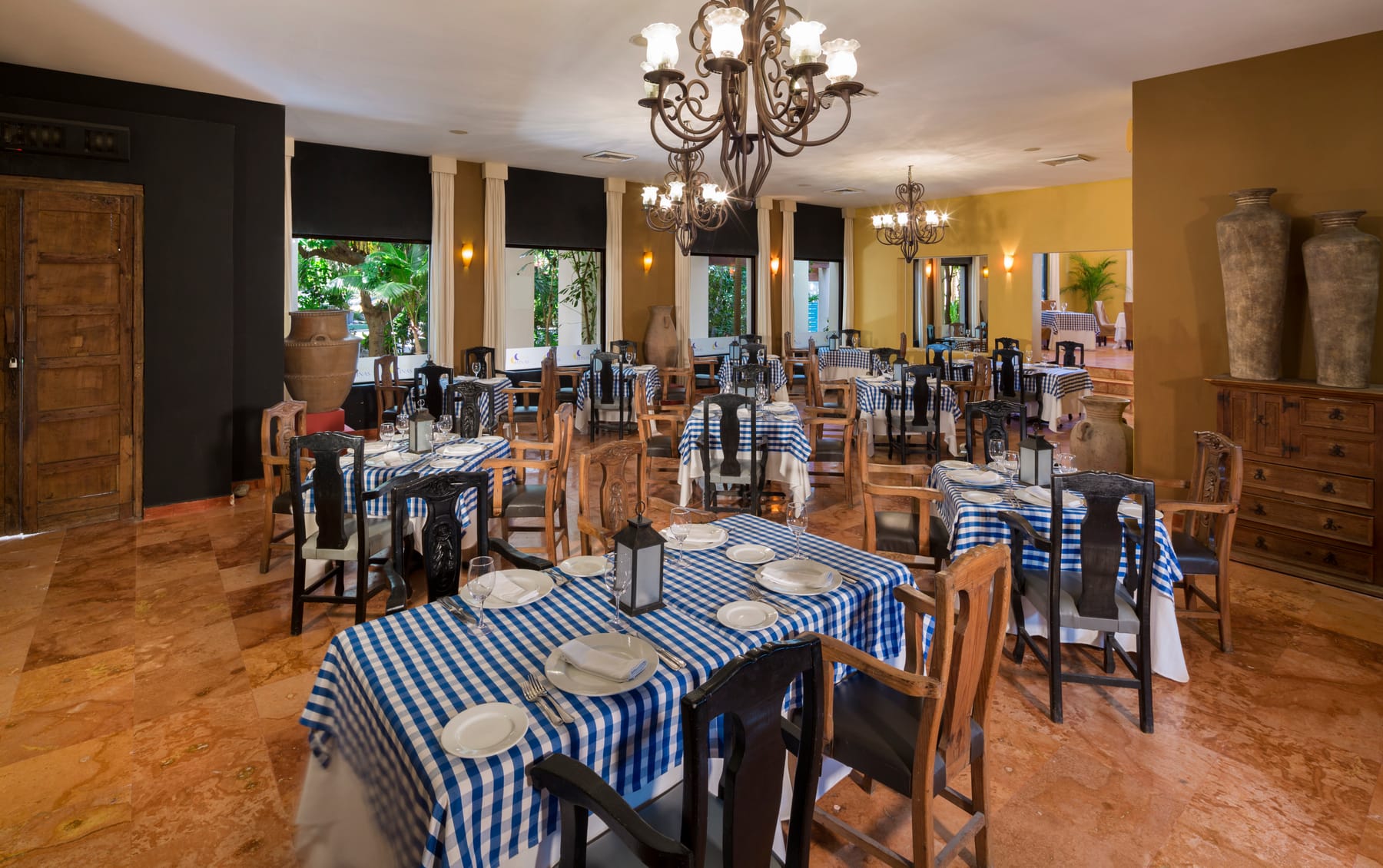 Restaurants and bars at The Sens Riviera (3)