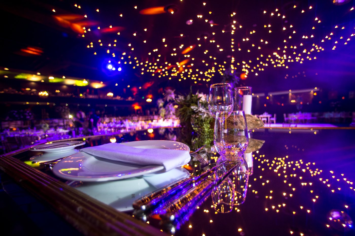 Galeria de Bodas: Salón de eventos com luces no hotel Grand Oasis Palm.