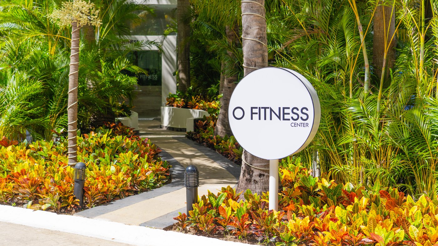 Letrero do gimnasio do hotel The Sens Cancun.