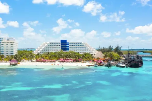 Grand Oasis Palm